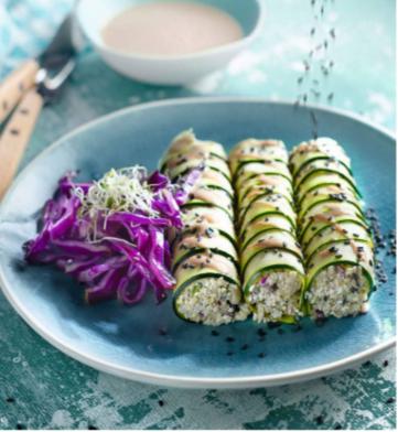 Rollitos de calabacín con tofu y arroz